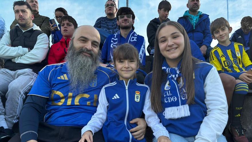 El oviedismo invade El Requexón para apoyar al equipo: “Hay que estar en las buenas y en las malas”