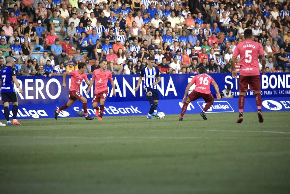 El CD Tenerife cae derrotado en casa de la SD Ponferradina