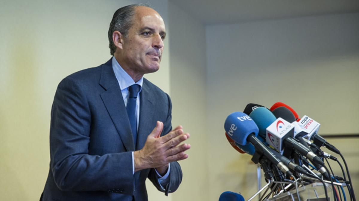 L’expresident de la Generalitat assegura que no en surt d’una i ja està en una altra