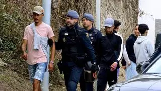 La policía devuelve a Marruecos a los migrantes que no tienen derecho a asilo en Ceuta