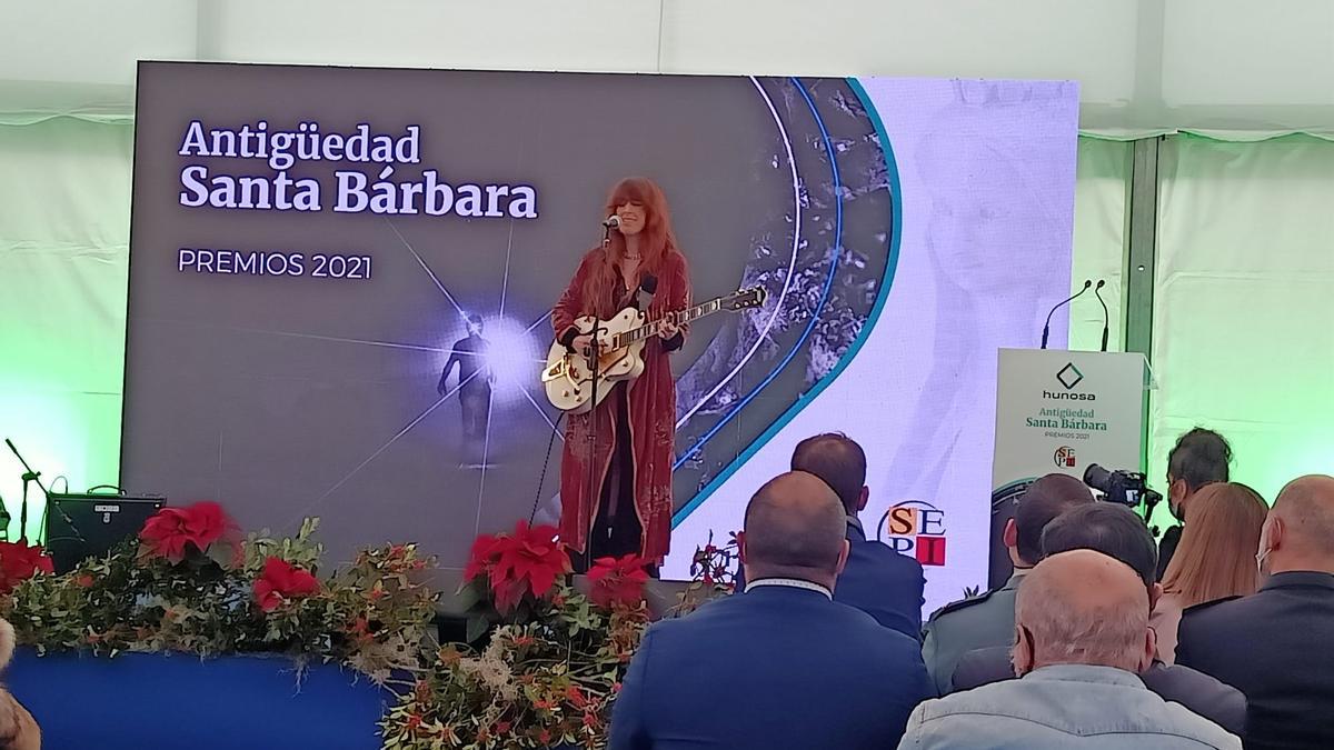 Marisa Valle Roso en la celebración de Santa Bárbara en el Pozo Sotón