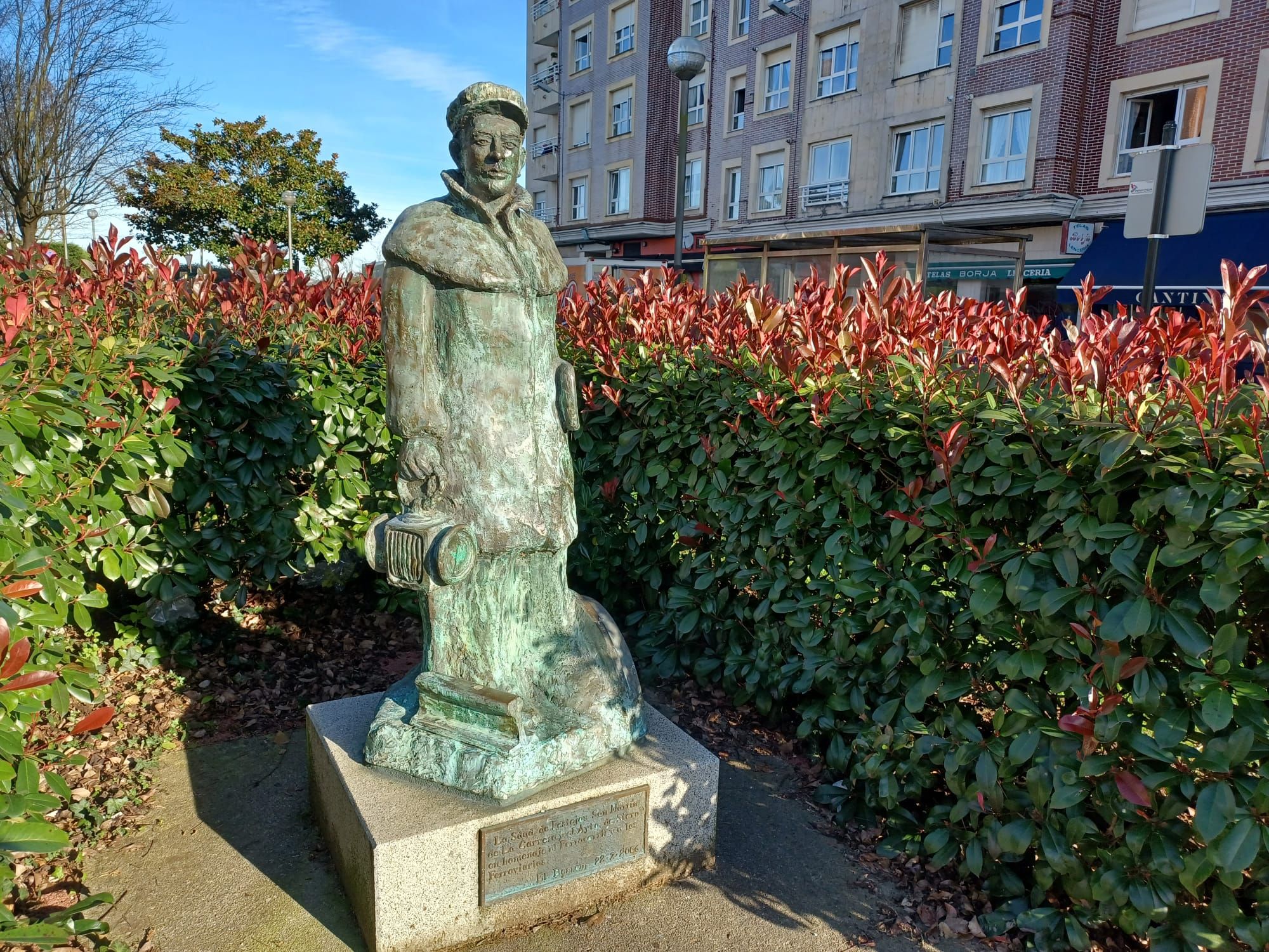 Monumento a el Ferroviario , en el Berrón