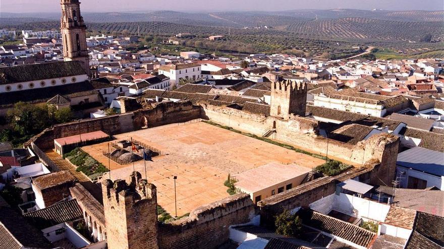 La Junta aprueba la consolidación parcial de la muralla del castillo de Bujalance