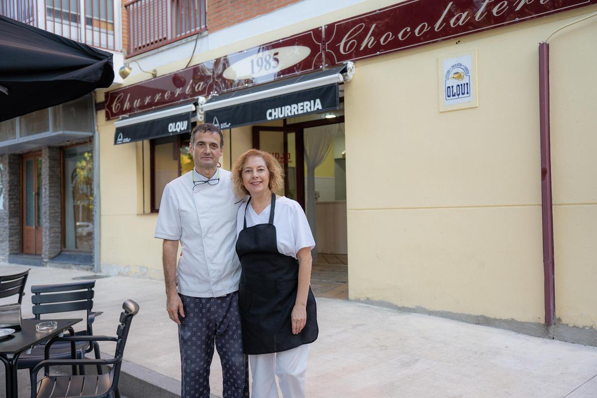 Nuevos propietarios de la Churrería Olqui en Cáceres.