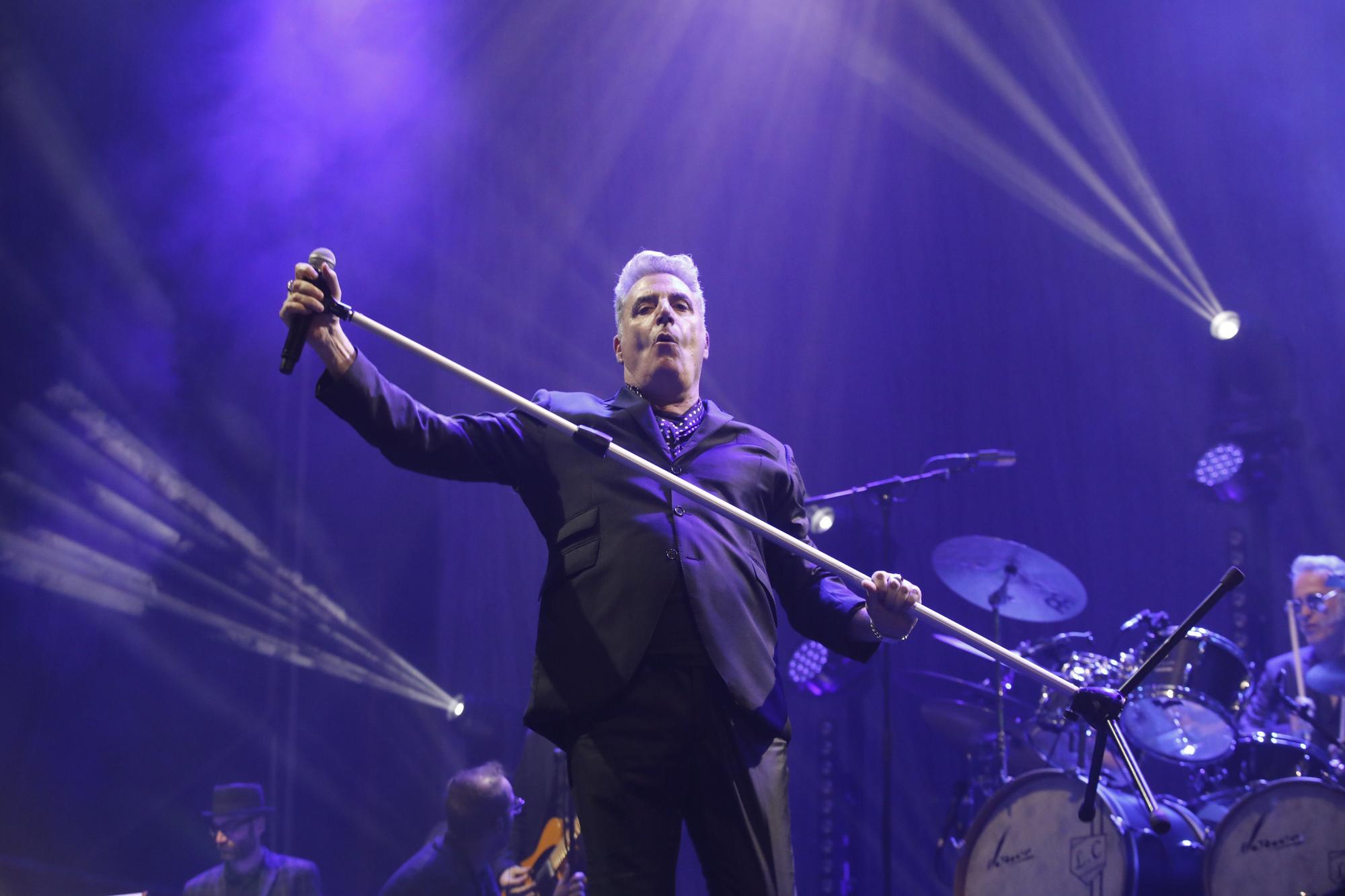 En imágenes: Concierto de "Loquillo" en el festival Metrópoli de Gijón