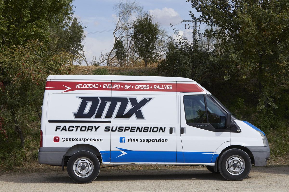 Ford Transit celebrates 60 years of innovation, leadership and uninterrupted service
