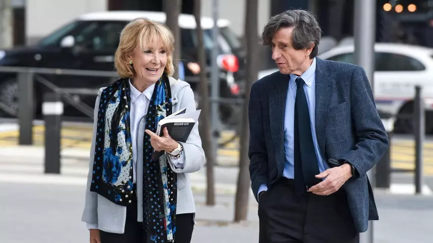 Aguirre sobre la defensa de Ayuso a su novio: "El amor es libre"