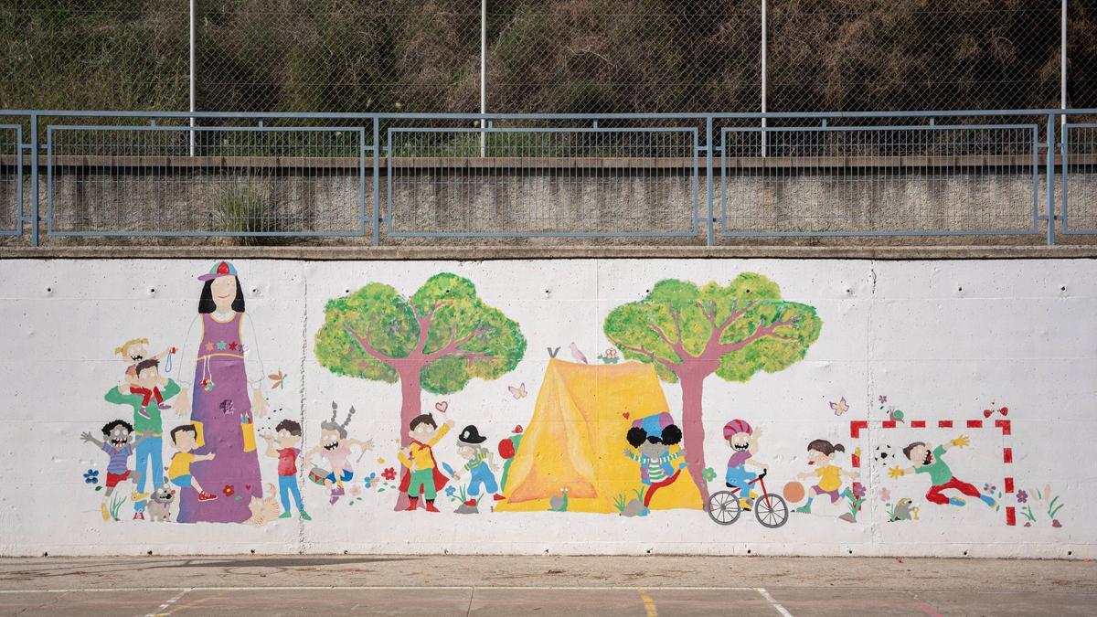 Imagen de archivo de un patio escolar, en Barcelona.