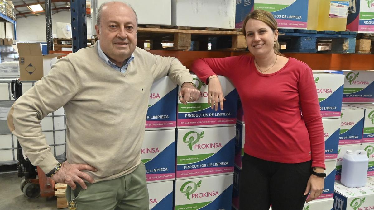 Pepe Martínez y Alexandra Martínez, responsables de Prokinsa en las instalaciones de la empresa.