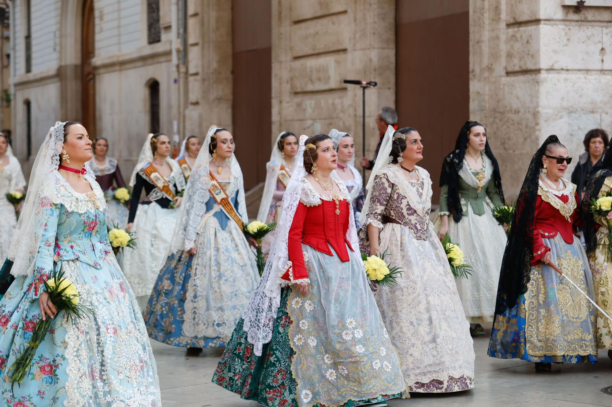 Búscate en el primer día de la Ofrenda en la calle San Vicente entre las 18:00 y las 19:00