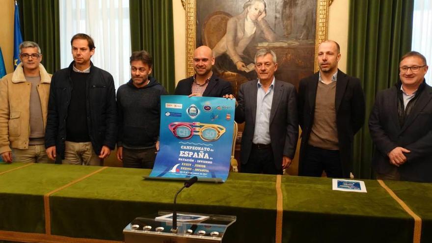 José Rivera, Nacho Aybar, José Ramón Tuero, Jesús Martínez, Fernando Carpena, Secundino González y Eloy Iglesias, en la presentación del Campeonato de España.