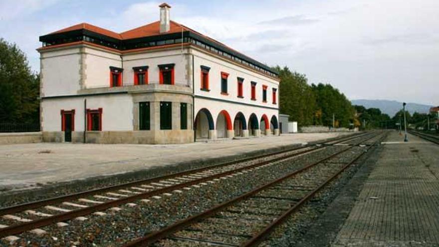 Antigua estación de Baños Molgas.