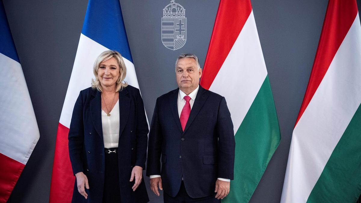 Marine Le Pen y Viktor Orbán.