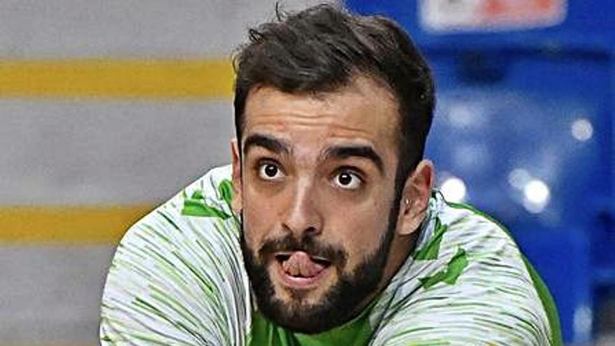 El receptor solleric Juan Lladó renueva con el Feníe Energía Mallorca Voley