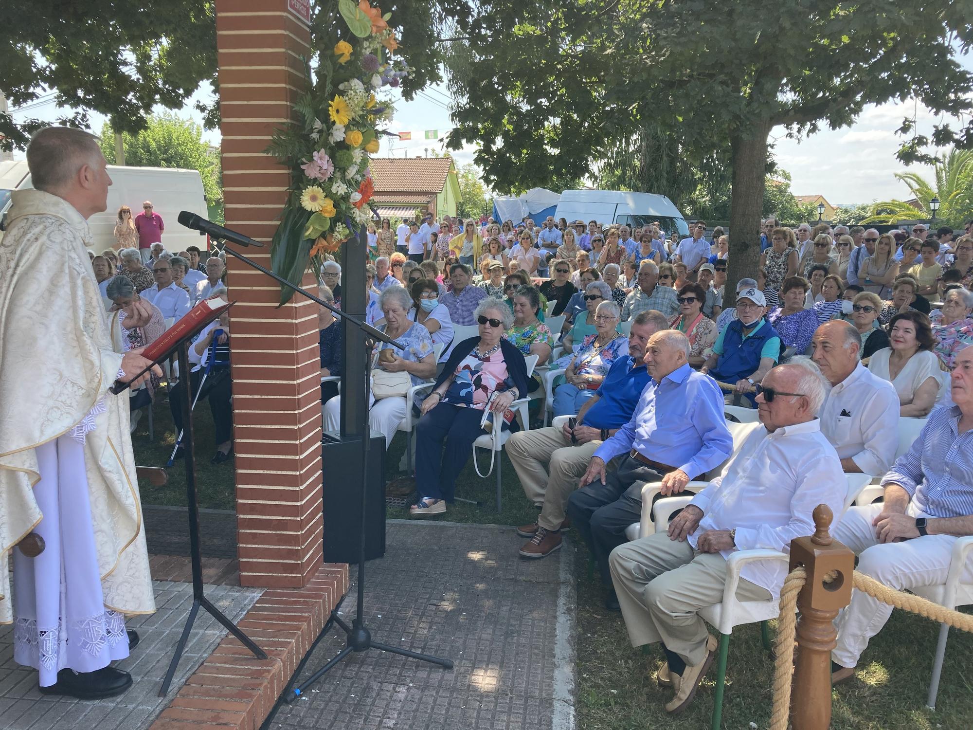 El Carbayu celebra su misa y su tradicional procesión que concluye con sorpresa: se presenta el nuevo himno en honor de Nuestra Señora del Buen Suceso