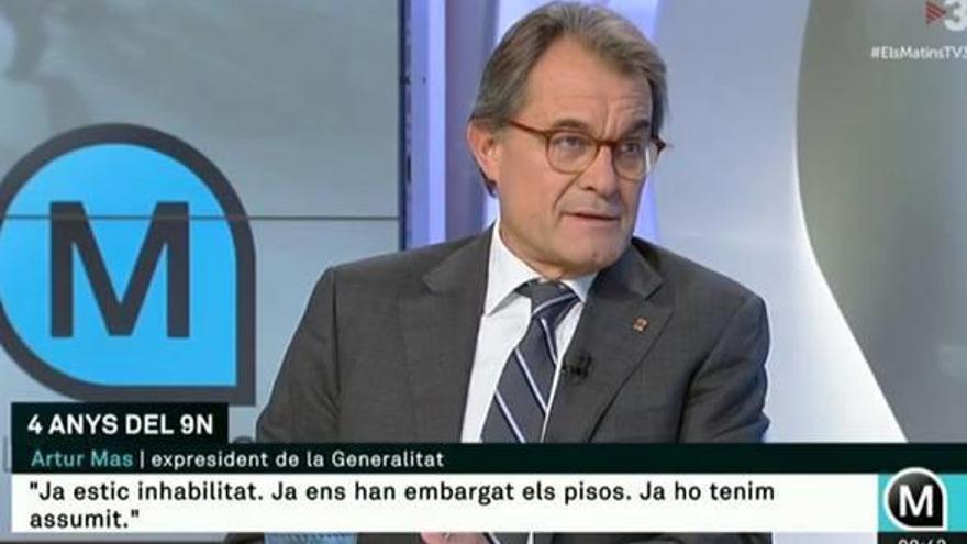 L&#039;expresident de la Generalitat Artur Mas durant l&#039;entrevista d&#039;ahir a TV3