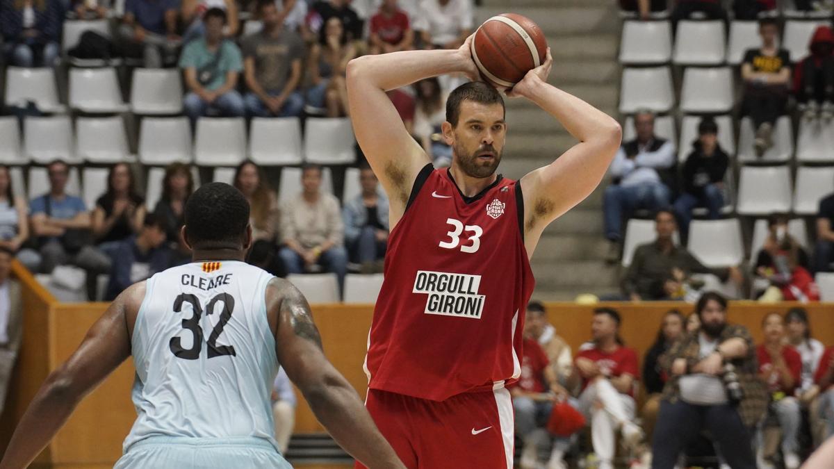 Marc Gasol pateix molèsties després del partit contra el Lleida.