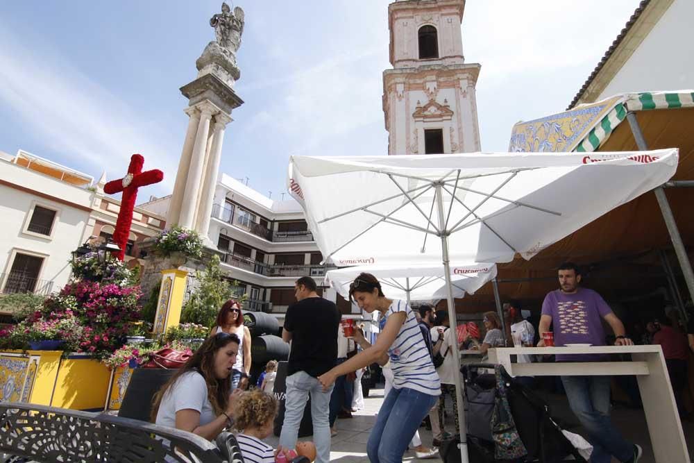 La Cruces abren el Mayo festivo