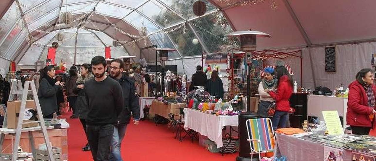 La carpa se instaló en la zona de la Alameda. // Iñaki Osorio