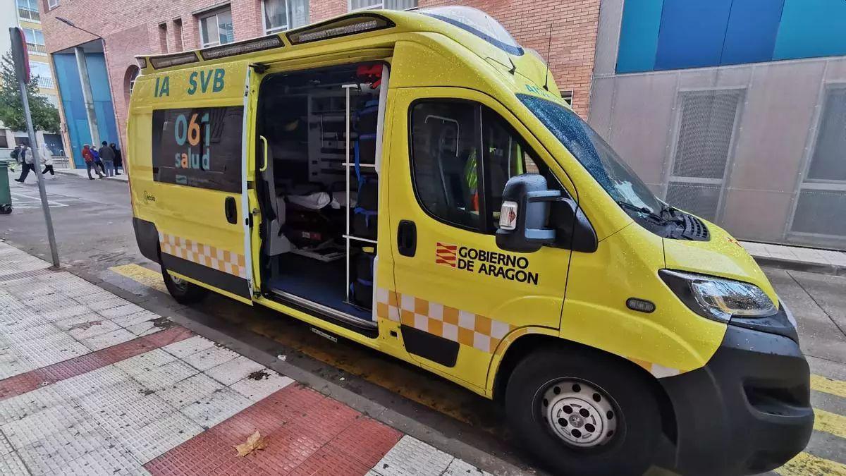 Una ambulancia de SVB del 061.