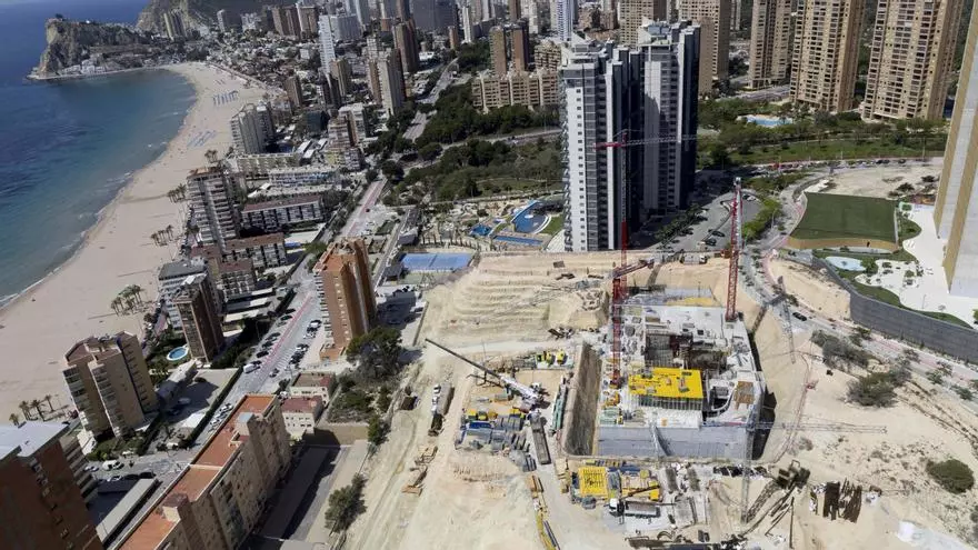 Benidorm sienta la base del rascacielos residencial más alto de Europa