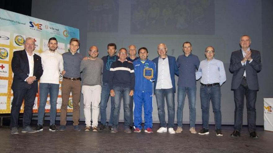 El Ayuntamiento de Vila-real premia a sus 98 ‘finishers’