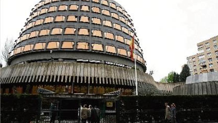 Façana general de l&#039;exterior del Tribunal Constitucional.