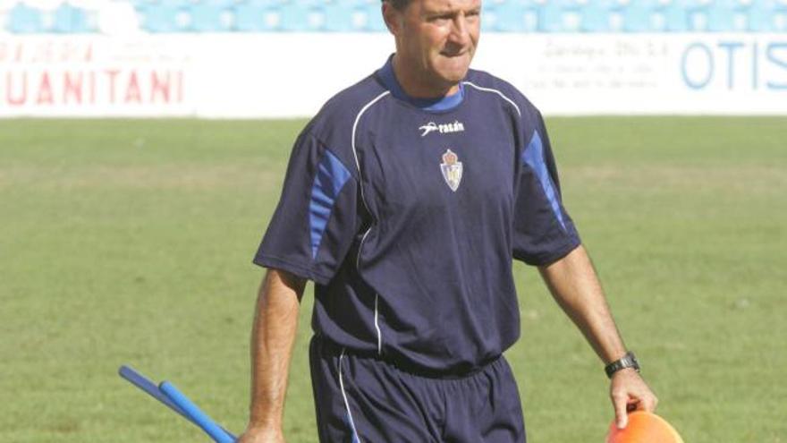 Pichi Lucas cuando era entrenador de la Ponferradina.