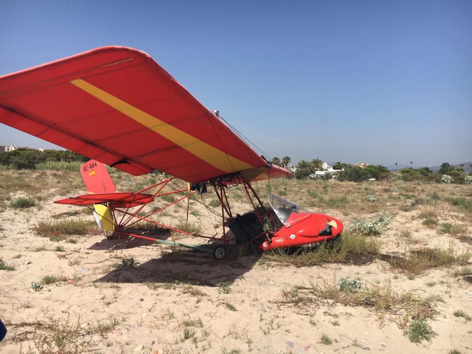 Un ultraligero aterriza de emergencia en la playa de Sagunt