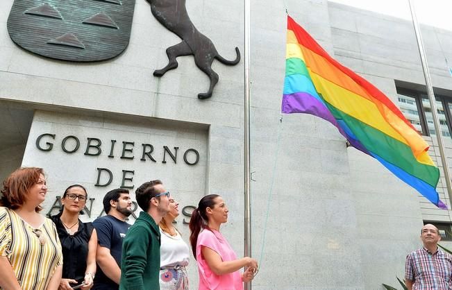 DIA ORGULLO GAY PATRICIA HERNANDEZ