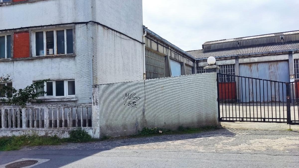 Instalación de la Consellería de Medio Rural en la avenida de Nostián, en Meicende