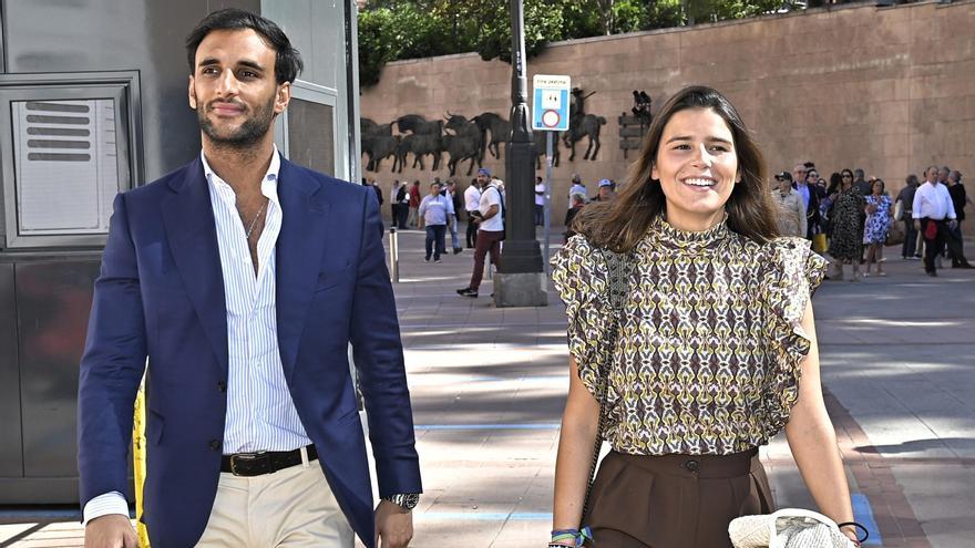 Tana Rivera y Manuel Vega a su llegada a la plaza de toros de Las Ventas