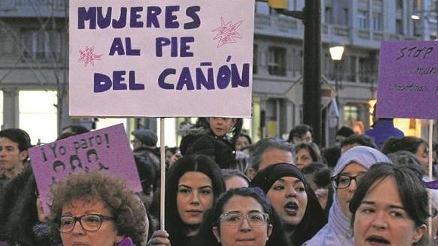 El empuje feminista fuerza a los partidos a hablar de la mujer