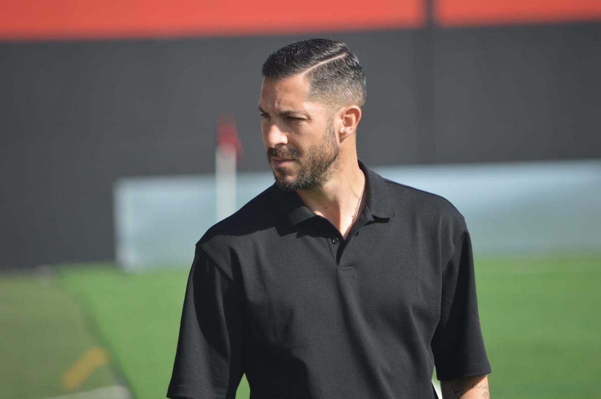 El entrenador del Salerm Puente Genil, Álvaro Cejudo, durante un encuentro de este curso.