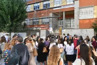 Segunda jornada lectiva en el instituto de Zalaeta de A Coruña: aún sin todos los alumnos y con desconfianza en la comunidad educativa