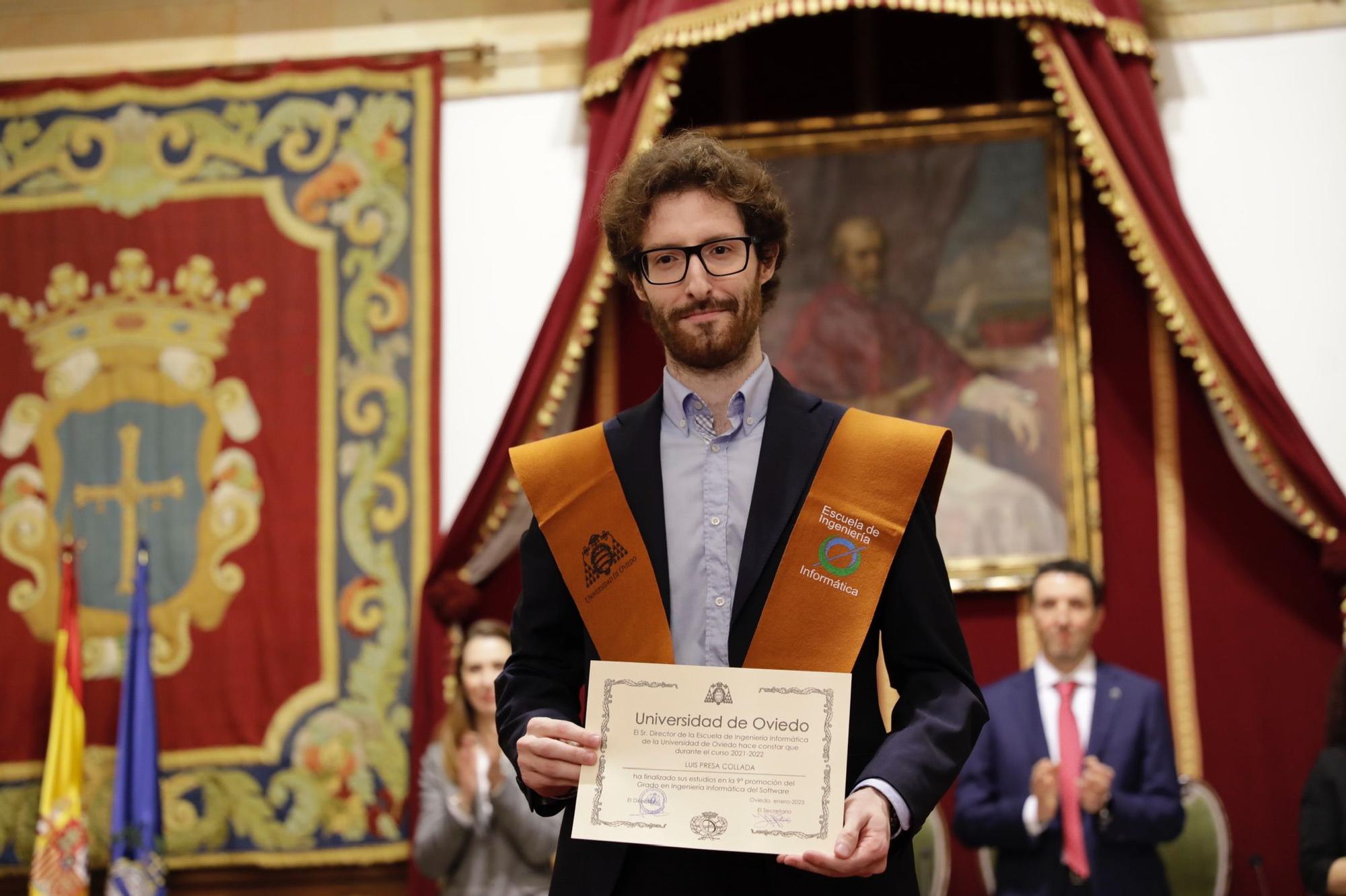 EN IMÁGENES:  Así fue la ceremonia de graduación de la Escuela de Ingeniería Informática de Oviedo