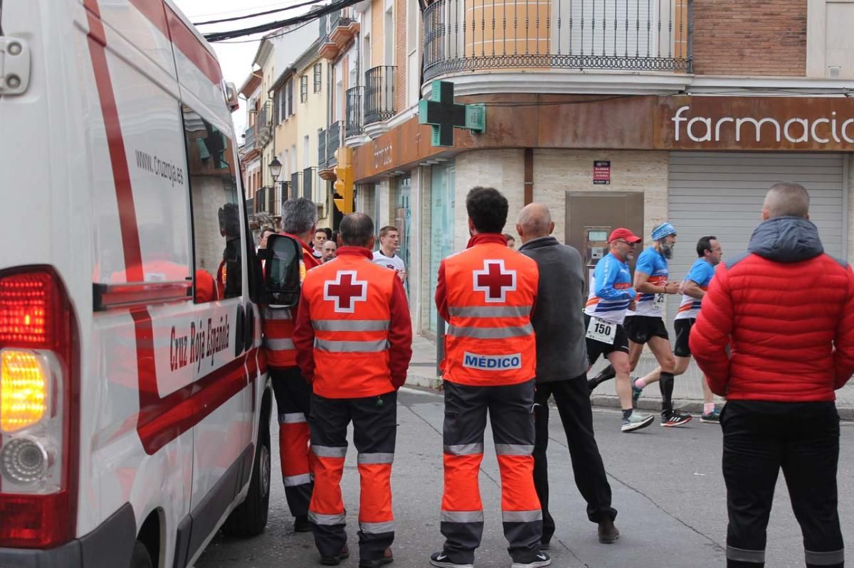 Javier Arcas y Fátima Ouhaddou vencen en la Media Maratón de Lucena