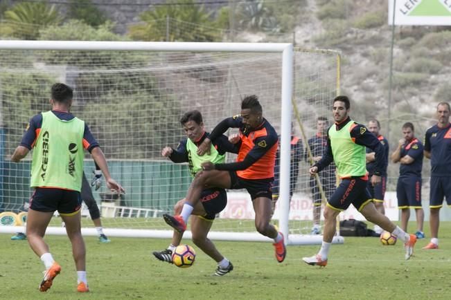 FÚTBOL PRIMERA  DIVISIÓN UD LAS PALMAS