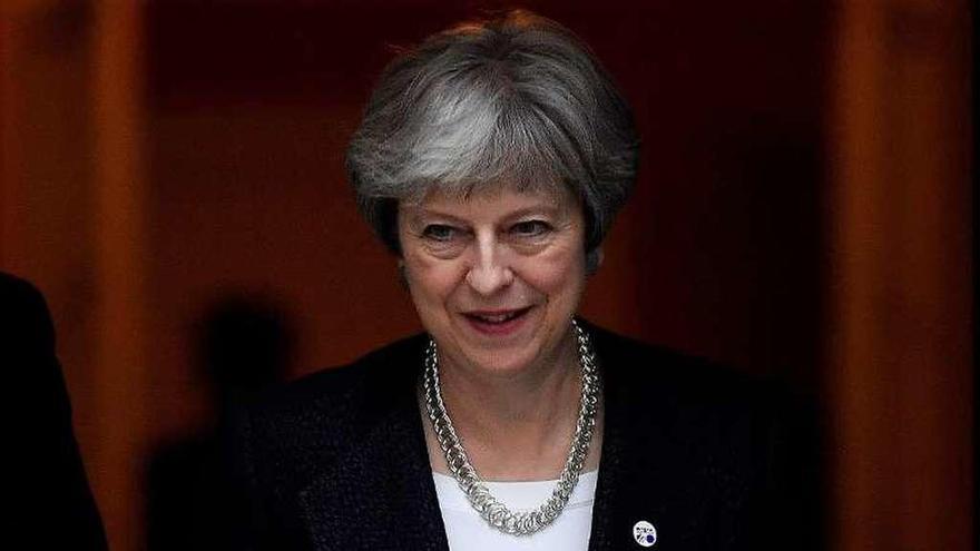 May, ayer, ante su residencia oficial del 10 de Downing Street.