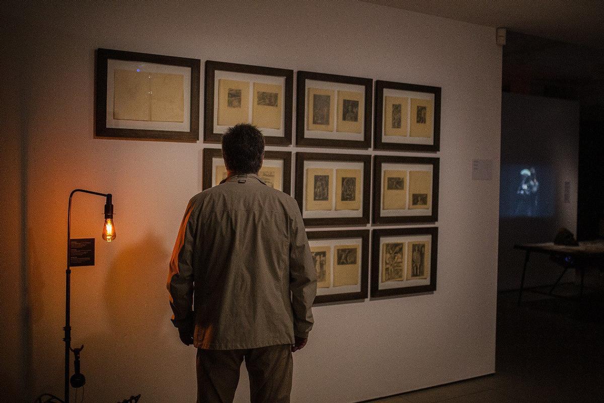Mal Pelo obre la cuina dels seus espectacles en una mostra al Bòlit