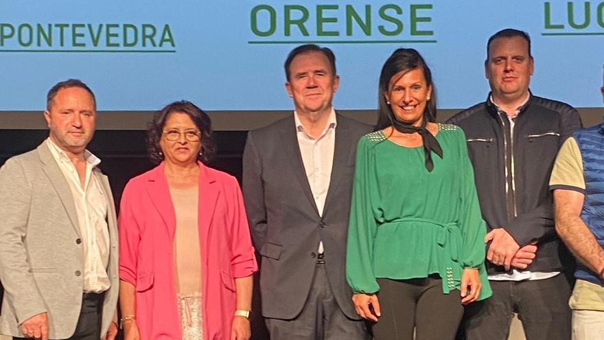 Mónica Ceide Vilariño (de verde) candidata a la alcaldía de Lugo por Unión de Ciudadanos Independientes