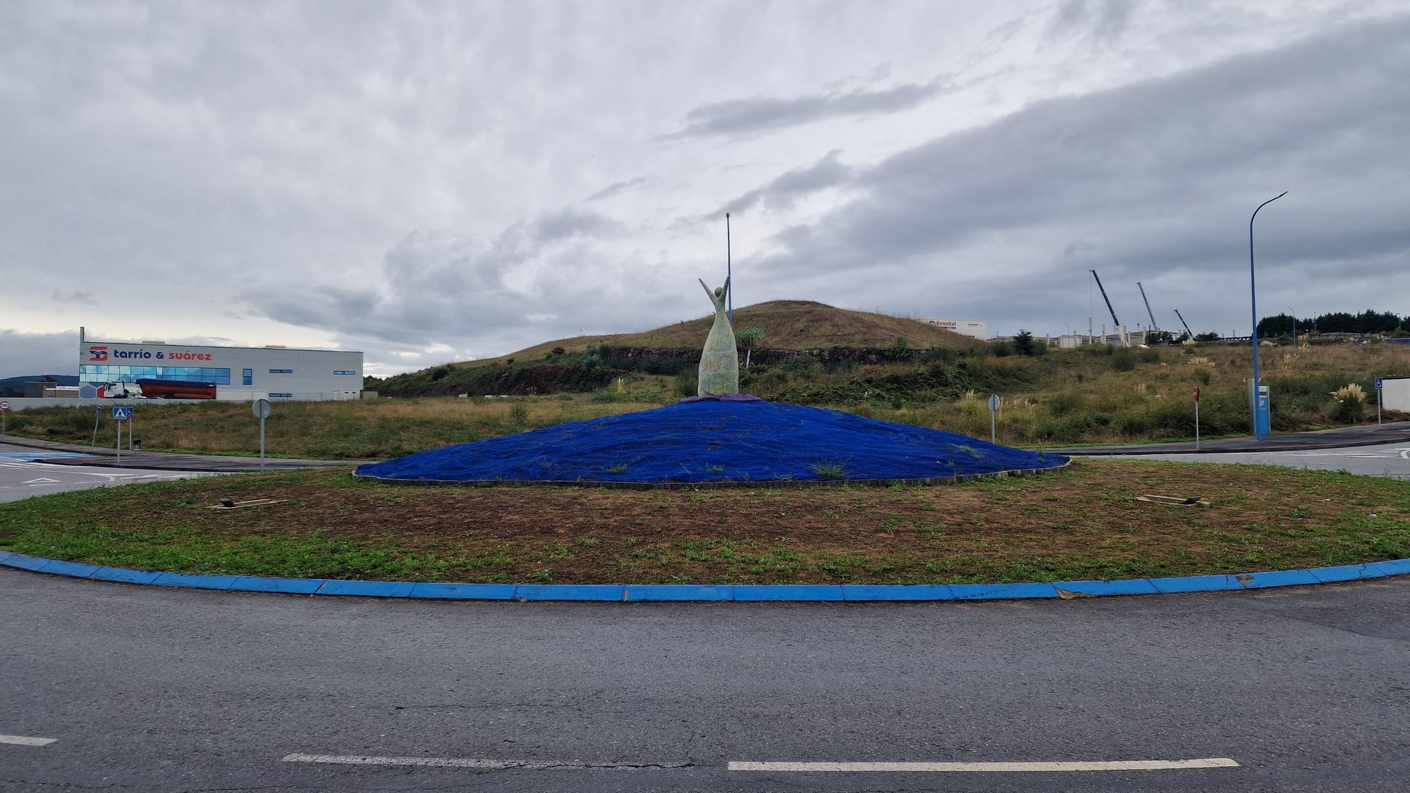 Obras de construcción de la megaplanta de Conservas Cerqueira, en el polígono industrial de Té (Rianxo).