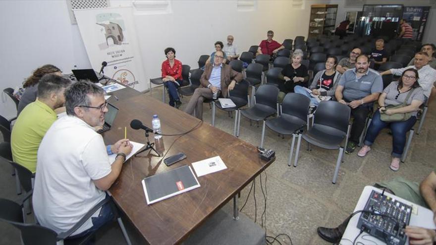 Vecinos definen acciones para pedir que se retiren las tuberías con plomo