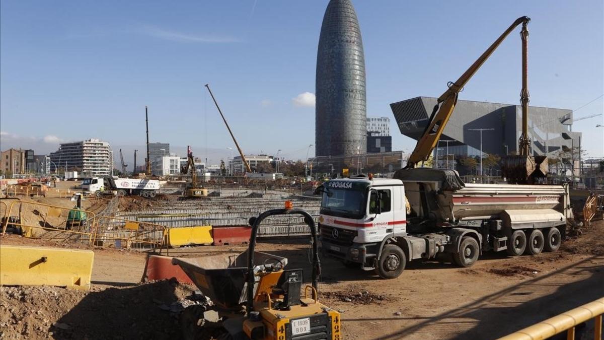 Obras en la plaza de les Glories