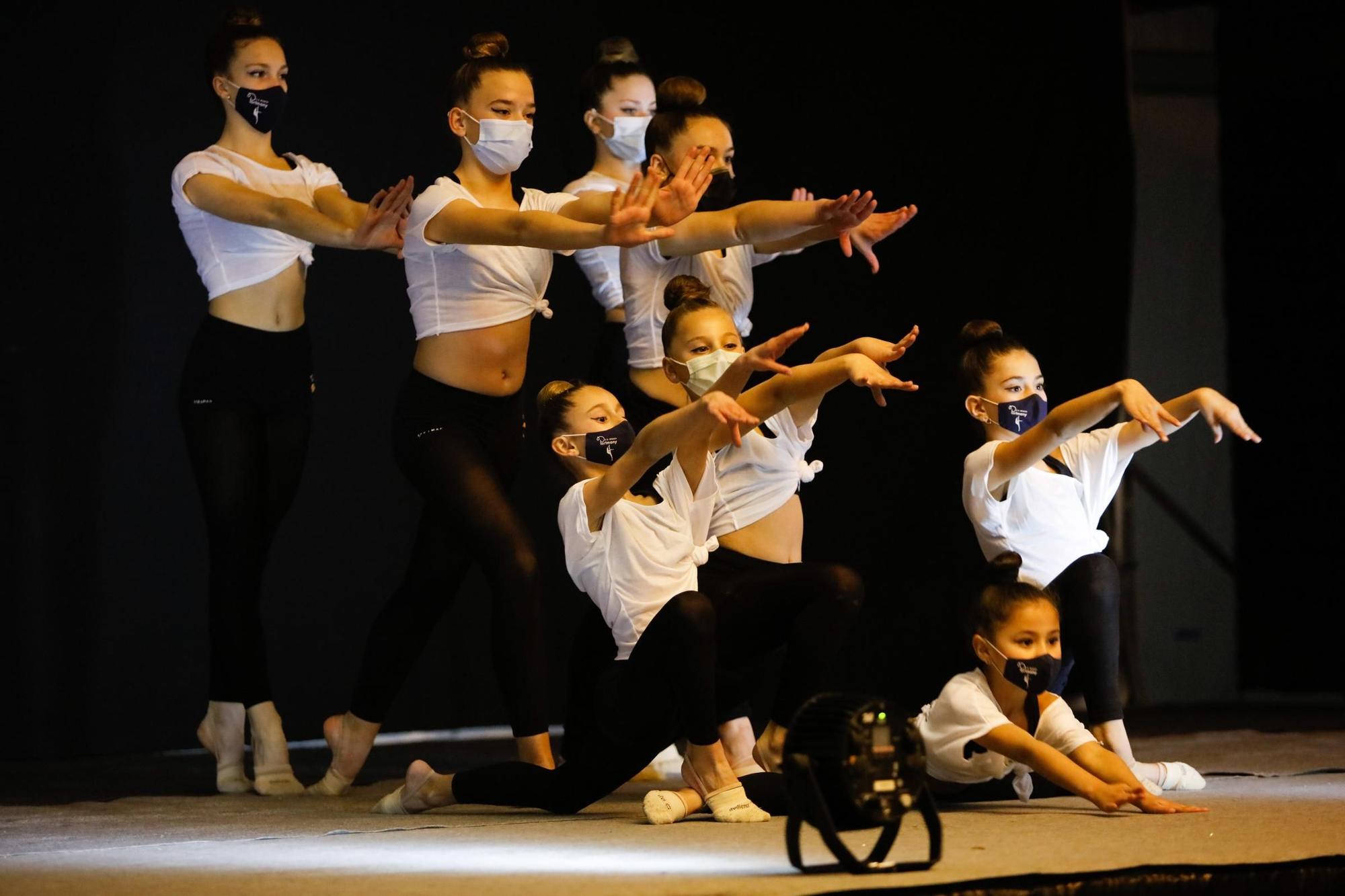 Actuación de gimnasia rítmica en Sant Antoni