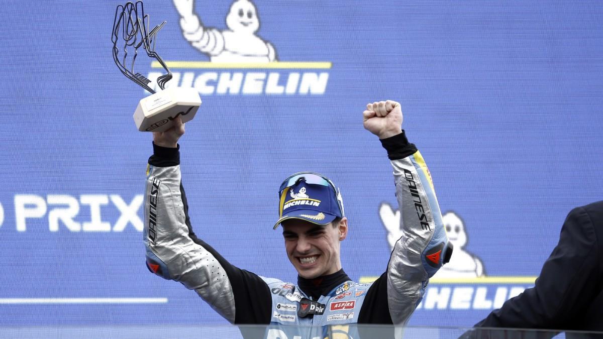 Aldeguer celebra su tercer puesto en Le Mans