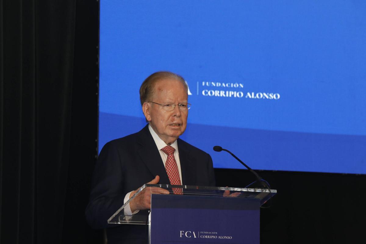 EN IMÁGENES: Presentación de la Fundación Corripio Alonso en el teatro Riera de Villaviciosa