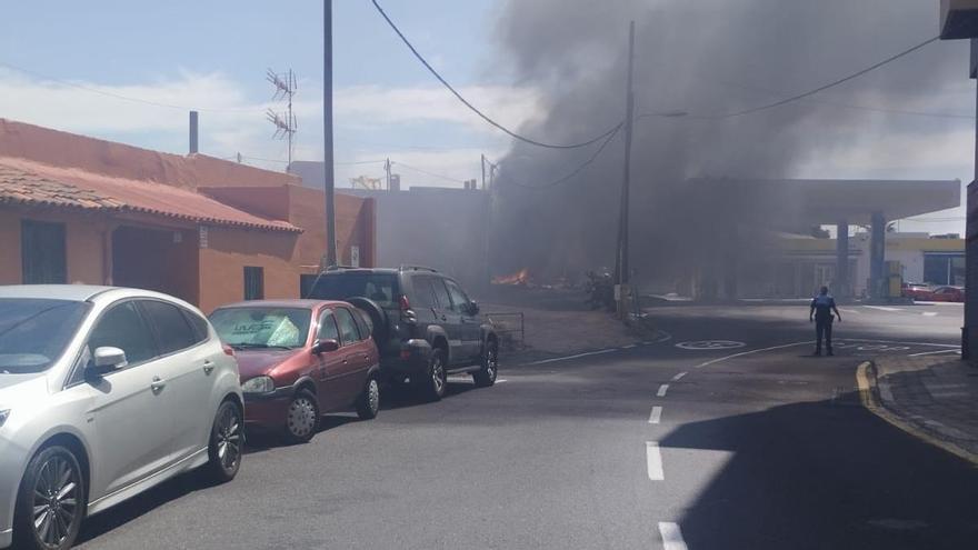 Incendio en un vehículo en Tenerife