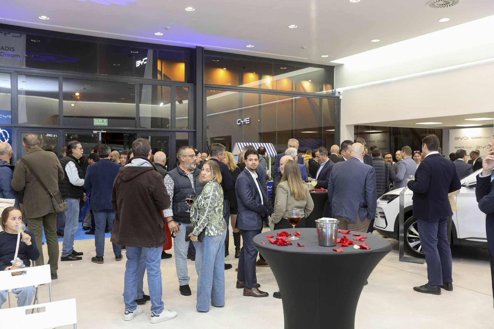 QUADIS Dream inaugura el primer centro BYD en Alicante.
