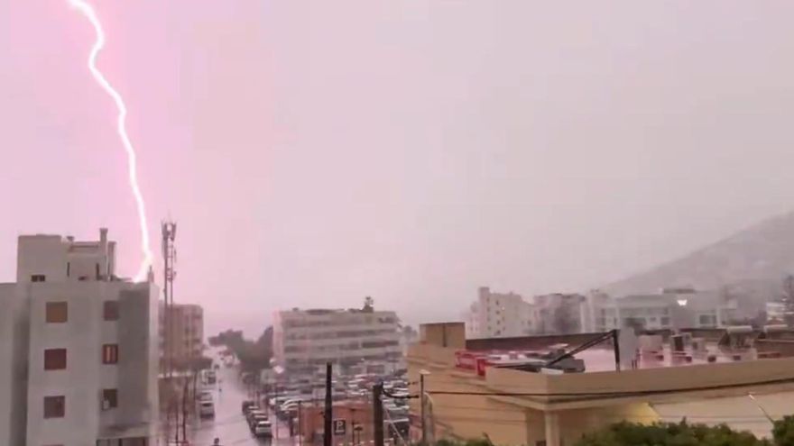 Tormenta en Ibiza: más de 200 rayos, inundaciones y eventos cancelados